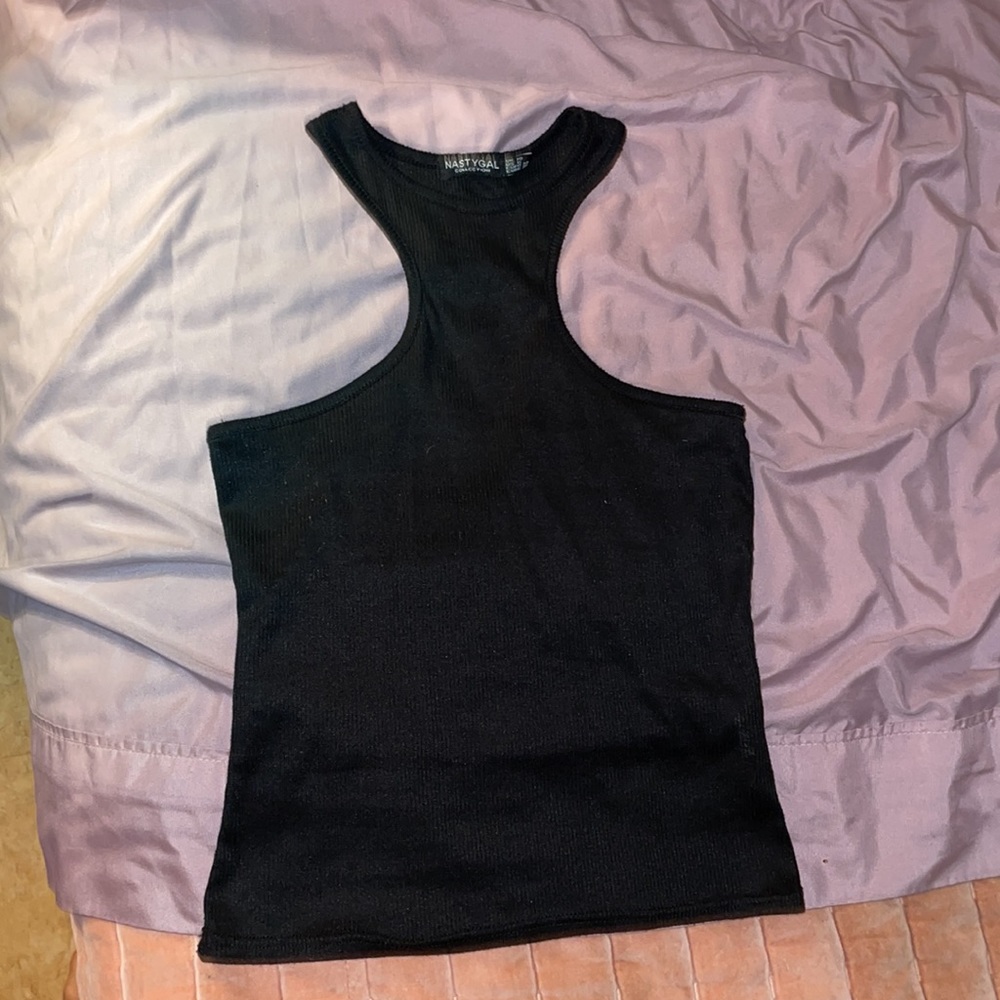 black slightly cropped top nasty gal